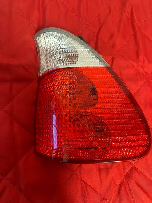 00-04 BMW X5 REAR PASSANGER SIDE RIGHT TAIL LIGHT LAMP OEM 7158394
