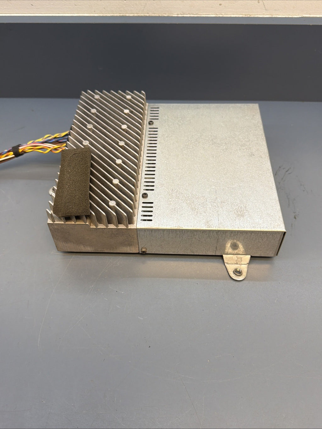 85-95 Bmw E34 5/7 Series Hifi Radio Am Fm Audio Sound Amplifier Module 8361781