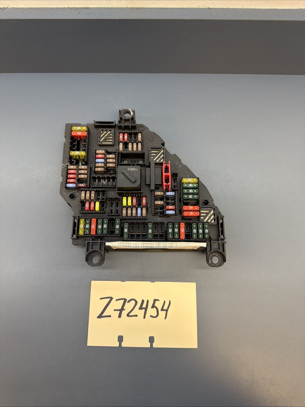 2011-2016 BMW F06 F10 550i 535i 528i Rear Fuse Relay Distribution Box 9264923