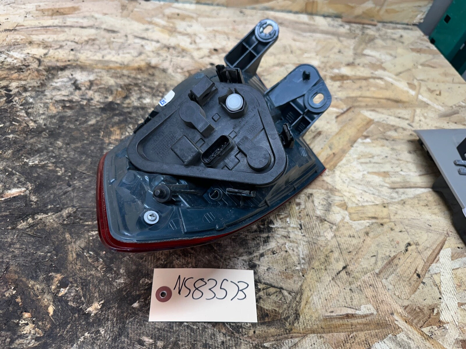 BMW F30 2012-2015 REAR LEFT DRIVER SIDE TAIL IGHT OEM 3441921L