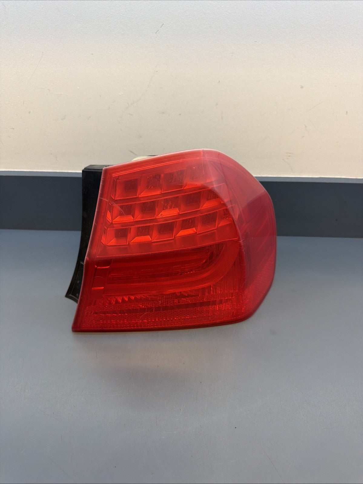 09-11 BMW E90 335i 328i Rear Right Passenger Side Outer Tail Light 4871736 OEM