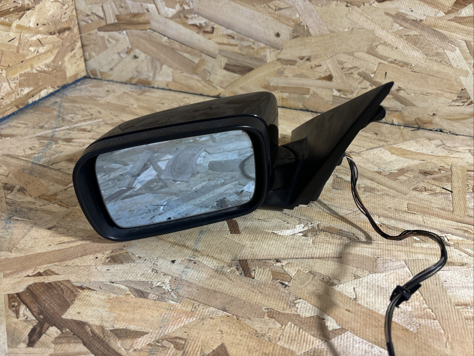 2001-2003 BMW 525iA Right Door Mirror Power Memory E10117352 OEM