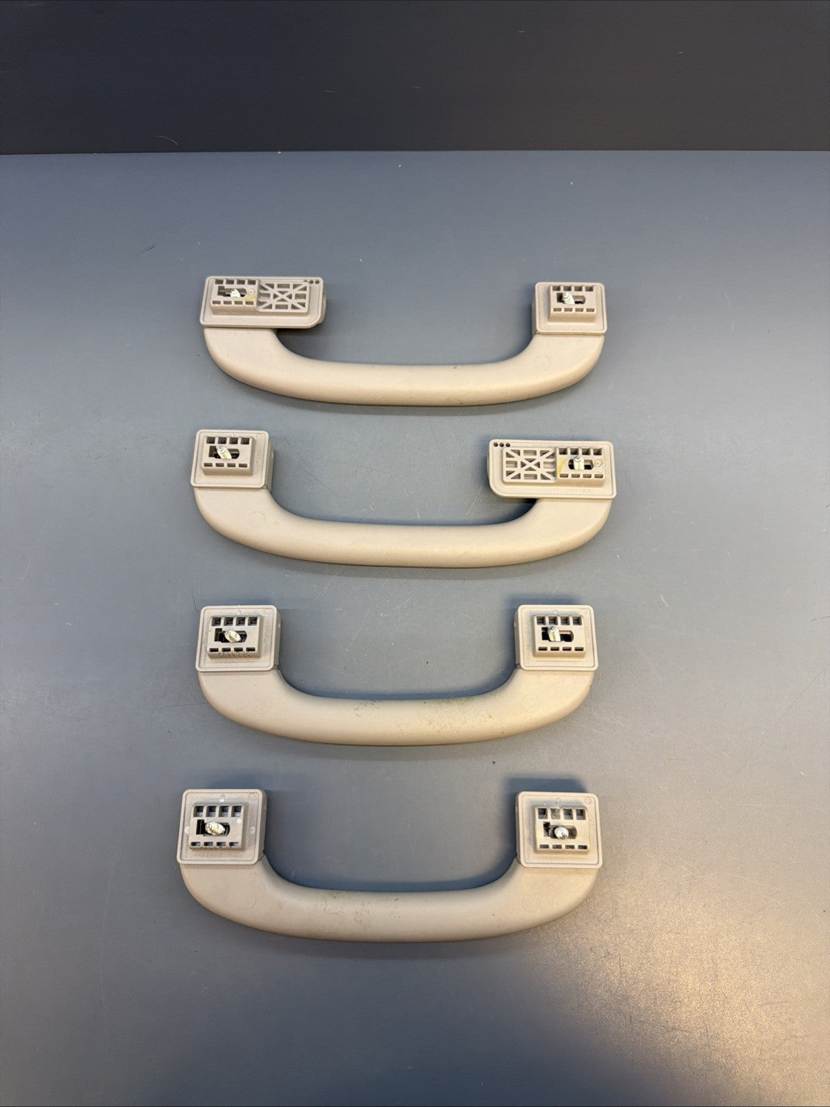 06-11 BMW E90 328I 335I INTERIOR ROOF GRAB HANDLE 7033659 OEM SET OF 4 GRAY