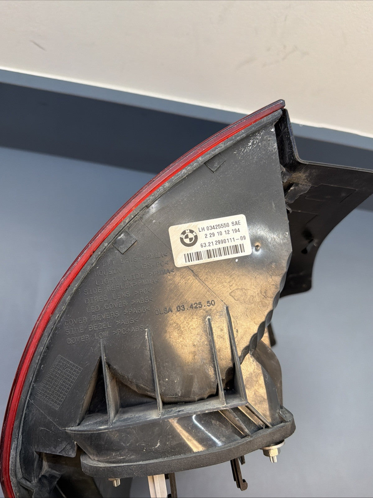 OEM 2012-2015 BMW X1 LH REAR LEFT DRIVERS TAIL LIGHT ASSEMBLY 2990111