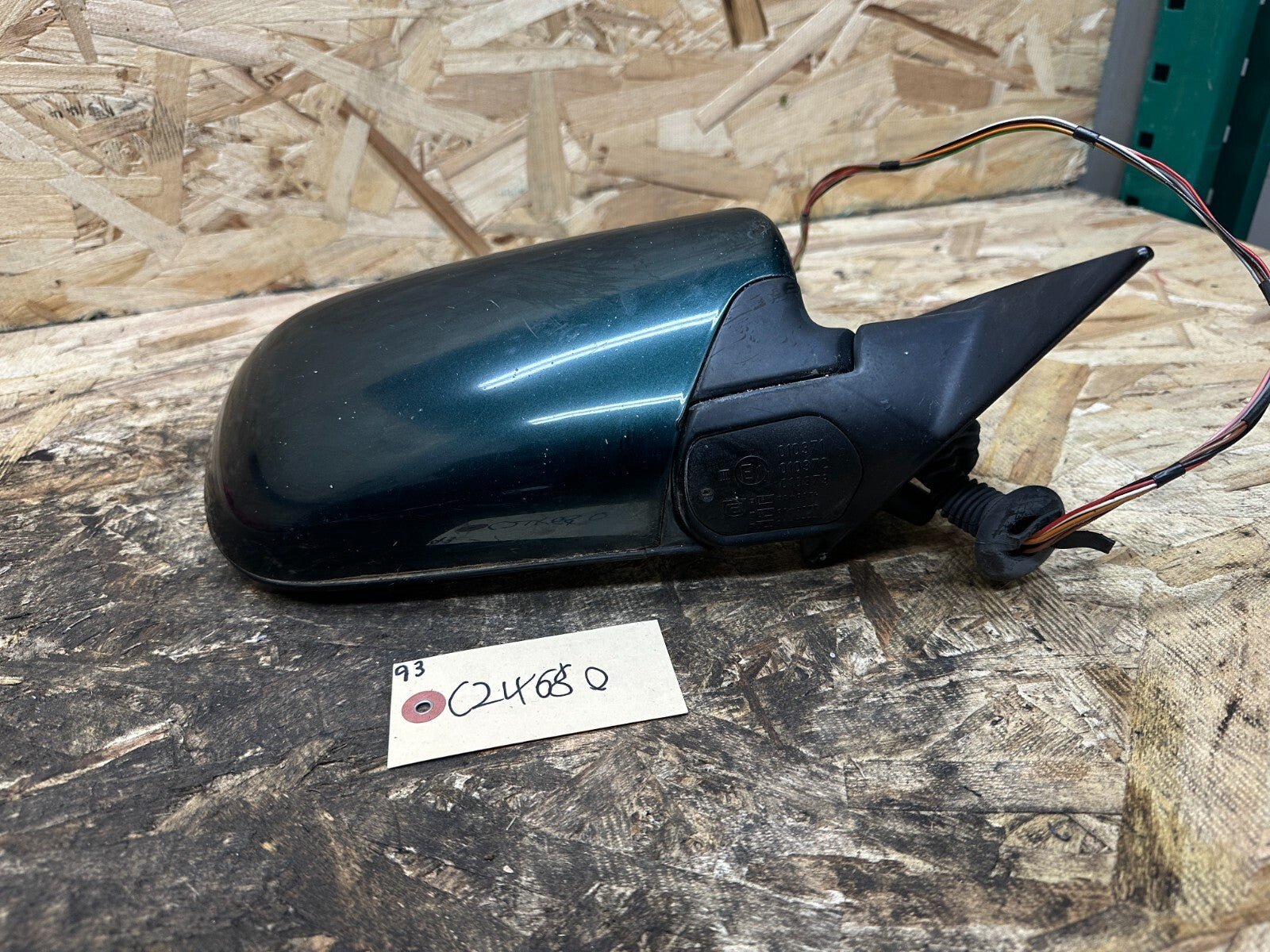 BMW 1995-2001 E38 7 SERIES GREEN PASSANGER SIDE MIRROR OEM 010371