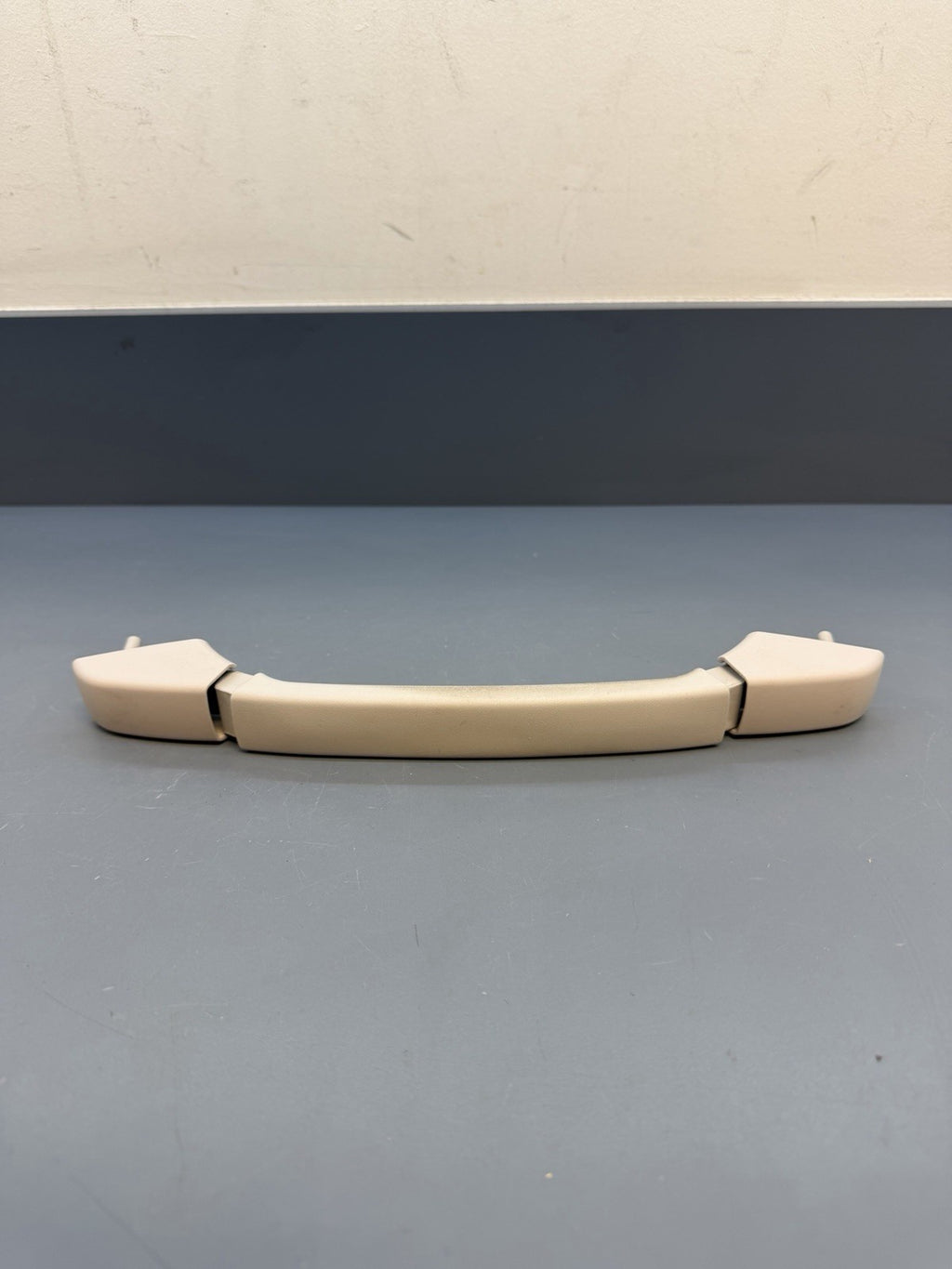 BMW 3 SERIES E46 98-06 REAR DRIVER OFFSIDE RIGHT GRAB HANDLE 8231324