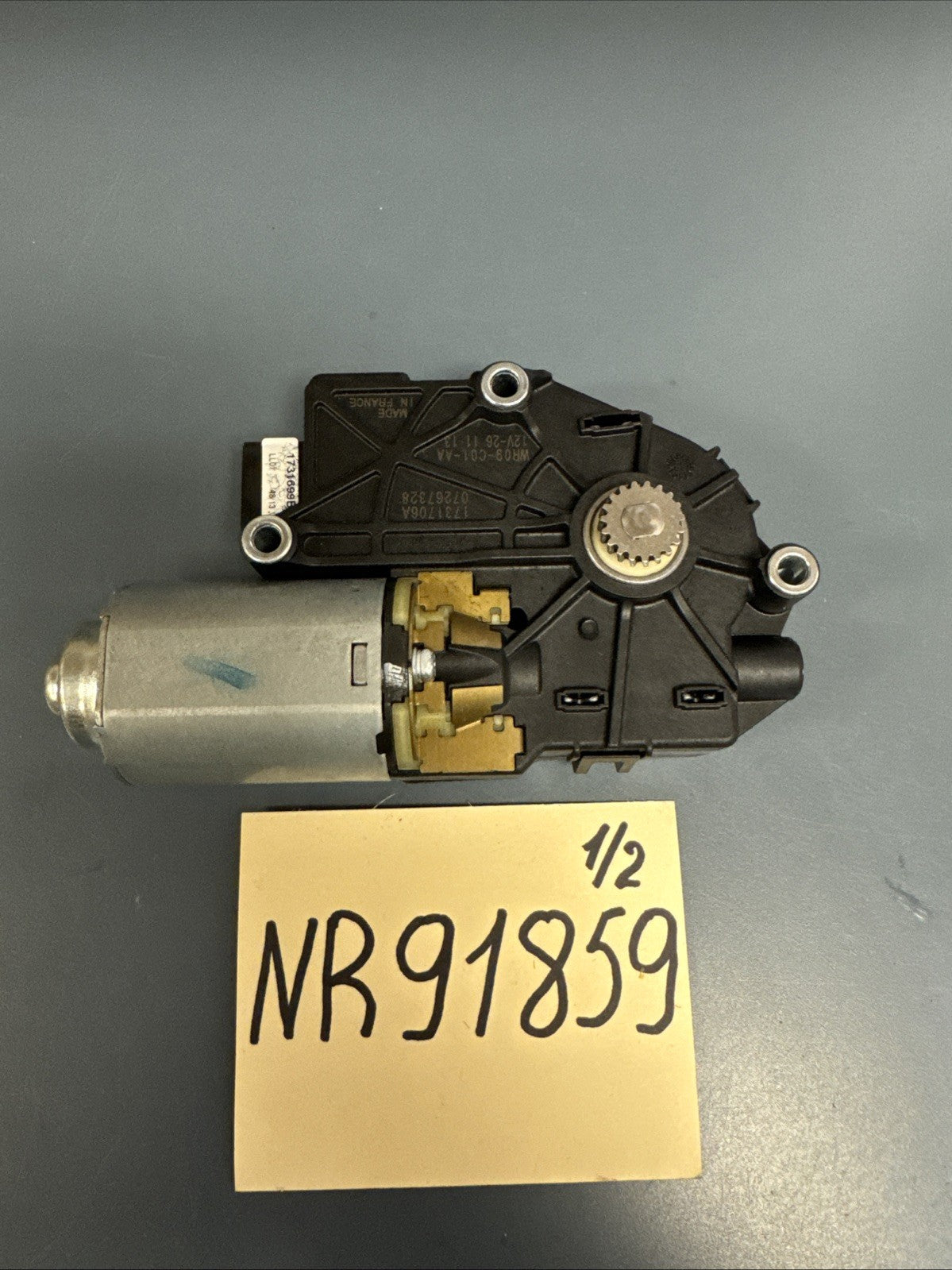 OEM BMW F06 F82 F80 F13 F01 F10 M2 M3 Front Upper Sunroof MOON ROOF MOTOR6920098