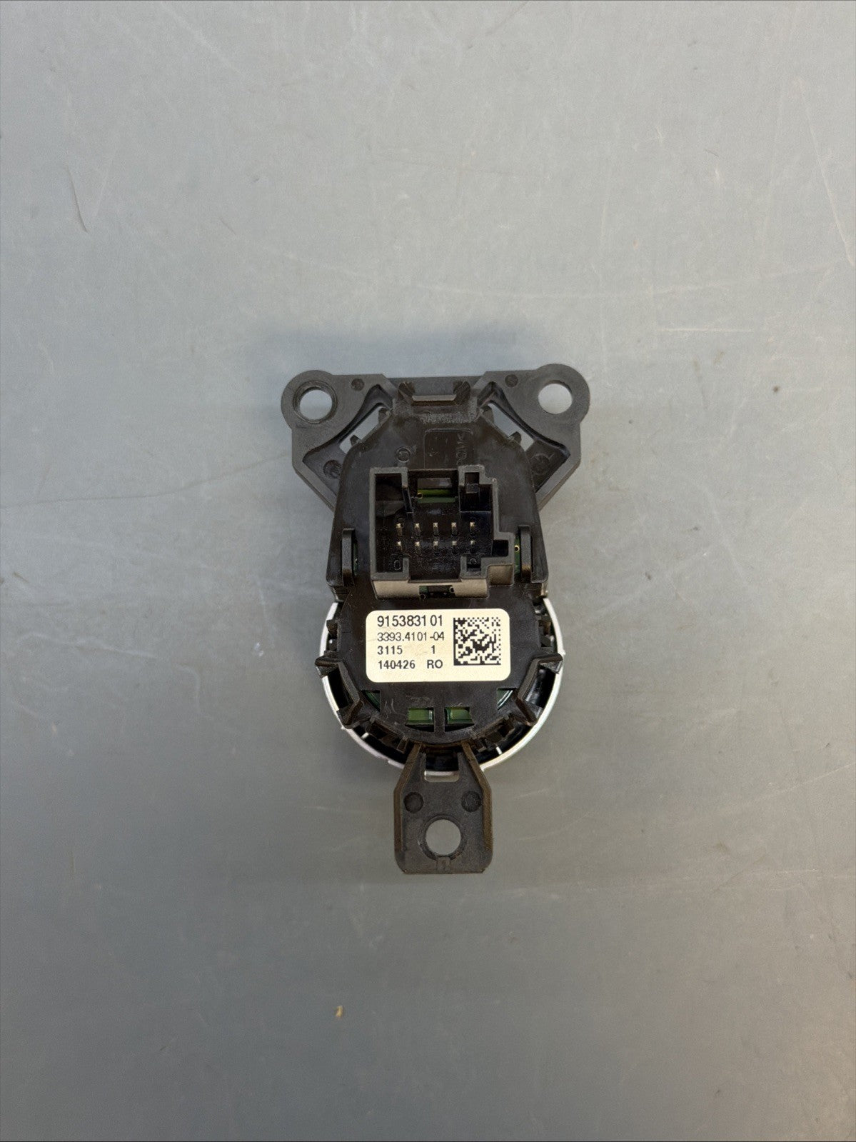 BMW 5 6 7 SERIES F01 F06 F07 F10 F11 F12 ENGINE START / STOP BUTTON OEM 9153831