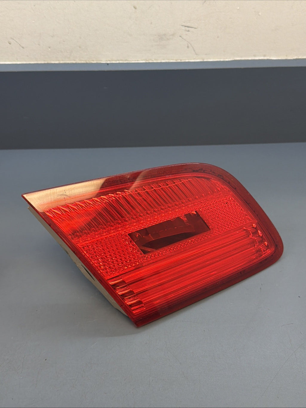 07-10 BMW E92 Coupe Pre Lci Left Inner & Right Inner Tail Lights 7162300 7162299