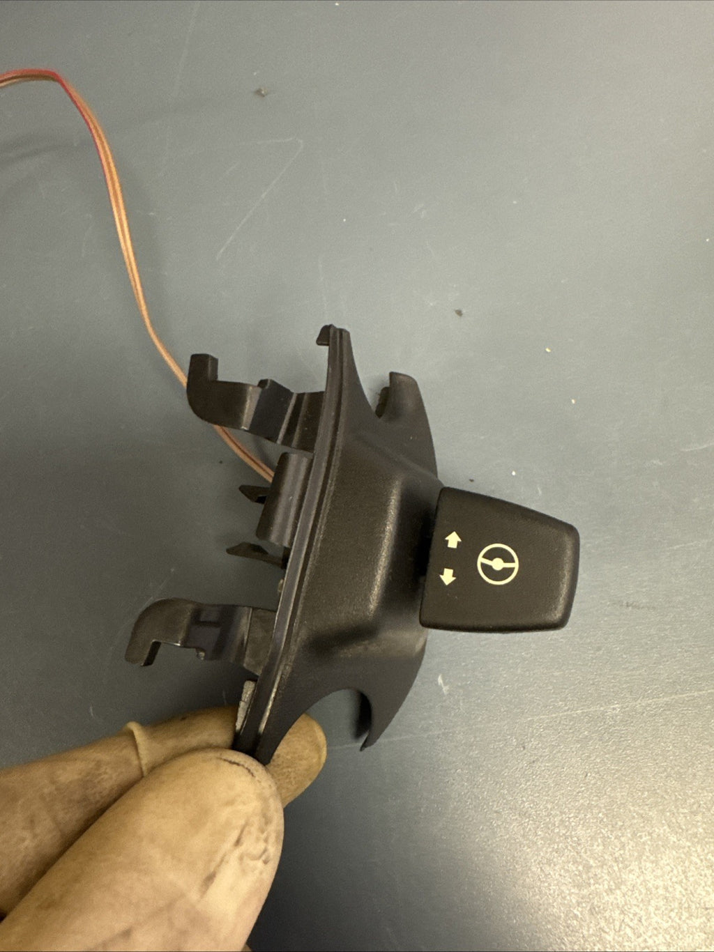 07-14 OEM BMW Steering Column Adjustment Switch 6966710 E70 E71
