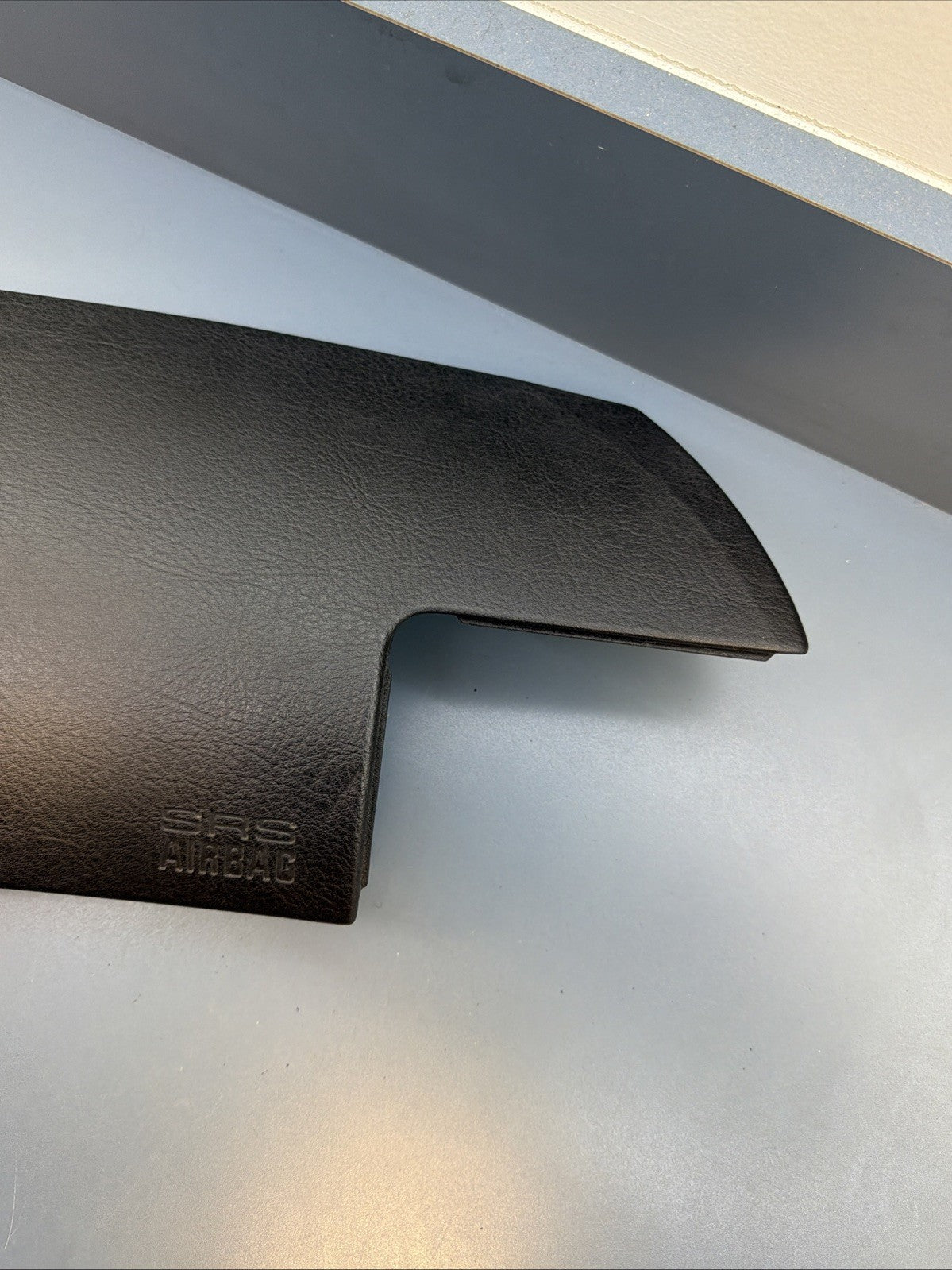 01-06 BMW E46 325ci PASSSENGER RIGHT DASH PANEL COVER BLACK OEM 51458196094