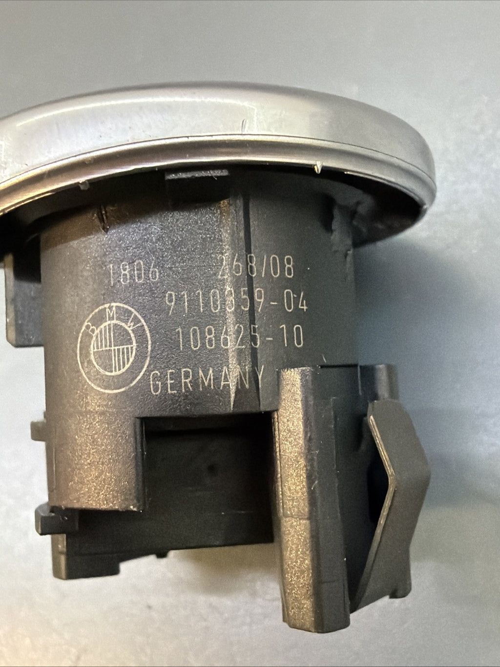 08-10 BMW E60 E63 535I ENGINE PUSH TO START ON OFF BUTTON SWITCH 9110359