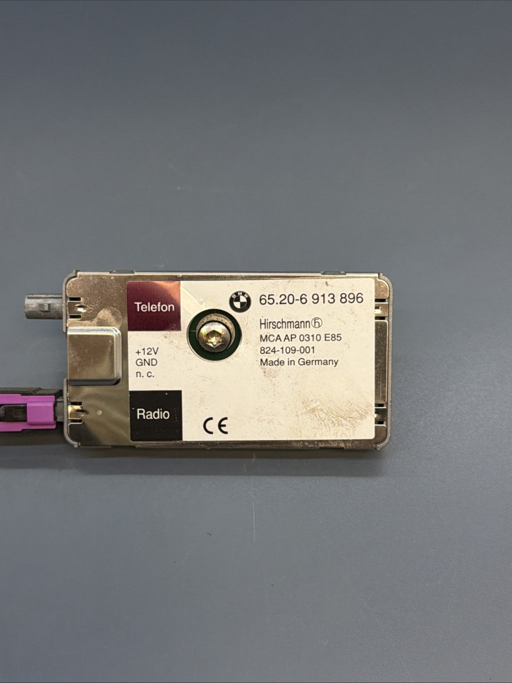 03-08 OEM BMW E85 E86 Z4 Radio Antenna Amplifier Module Unit 6913896