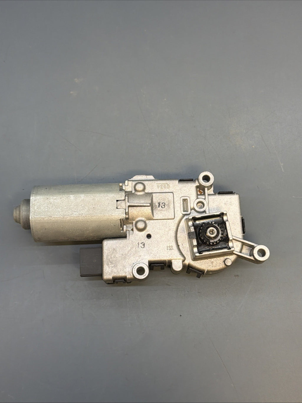 2007-2013 BMW E70 X5 Sunroof Motor Drive Unit OEM 6922652