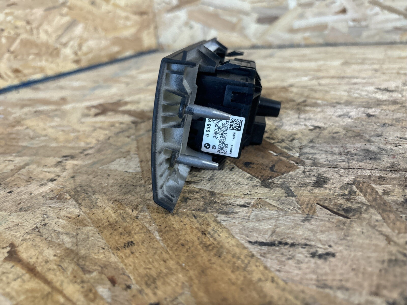 06-11 BMW E82 E88 E90 E92 HEADLIGHT FOG LIGHT CONTROL SWITCH BLACK OEM 6 938 864