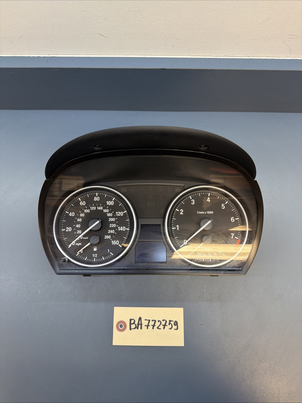 06-13 BMW E90 328i Instrument Cluster Speedometer Gauge Panel 9242367 OEM 114K