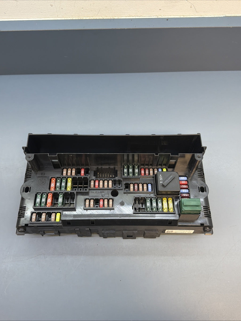 2011-2013 BMW X3 3.0L INTERIOR CABIN FUSE BOX JUNCTION BLOCK OEM 9210863