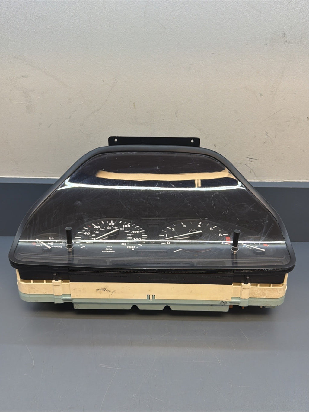 91-95 BMW E34 530i Front Cluster Speedometer Instrument Gauge Assy 8361730 OEM