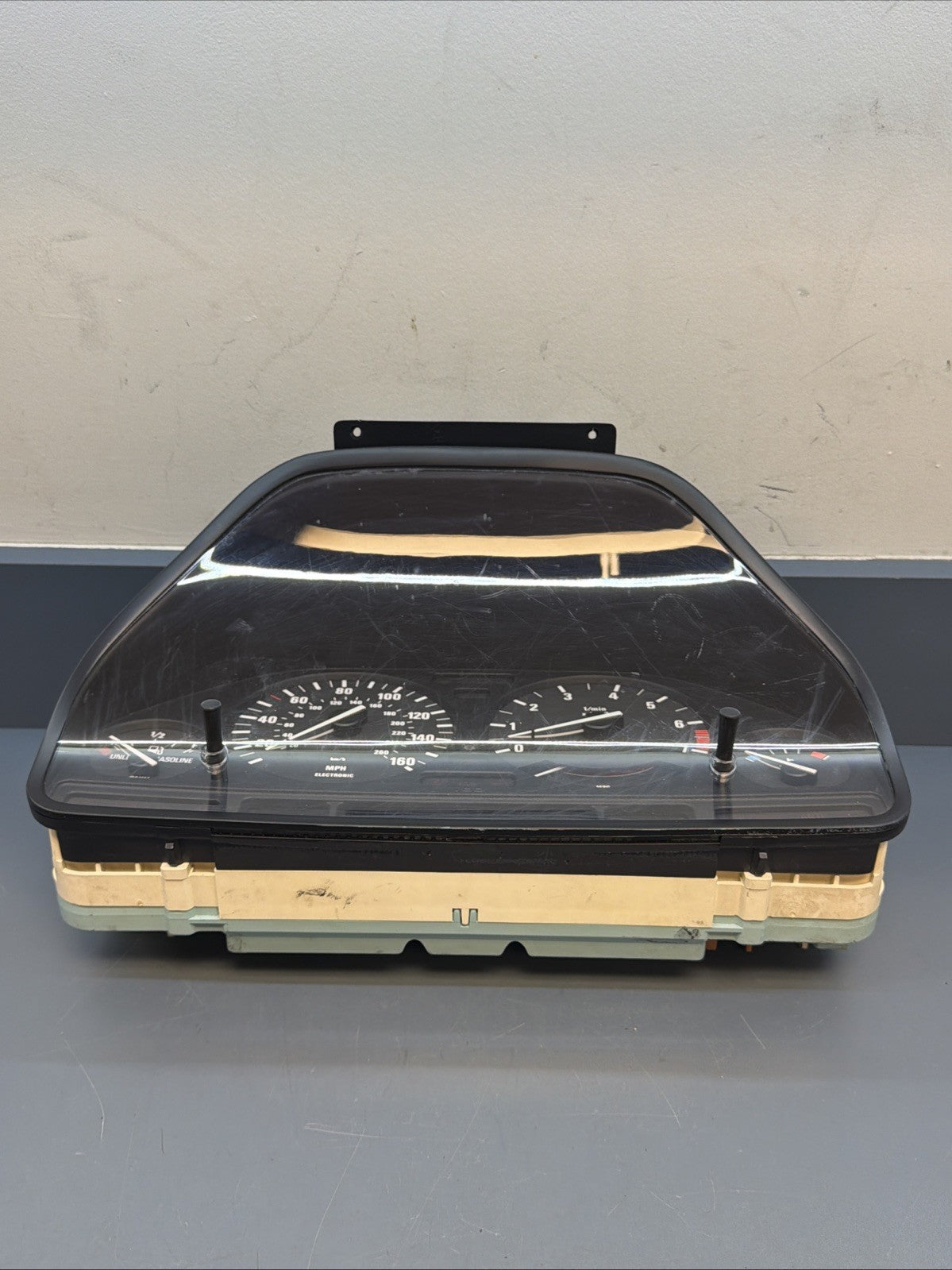 91-95 BMW E34 530i Front Cluster Speedometer Instrument Gauge Assy 8361730 OEM