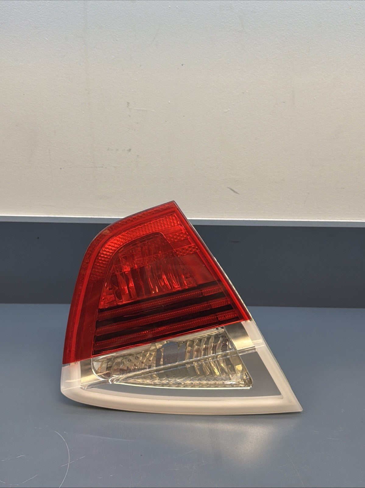 06-08 BMW E90 328i 330i 335i M3 Sedan Driver Left Trunk Inner Tail Light 6937459