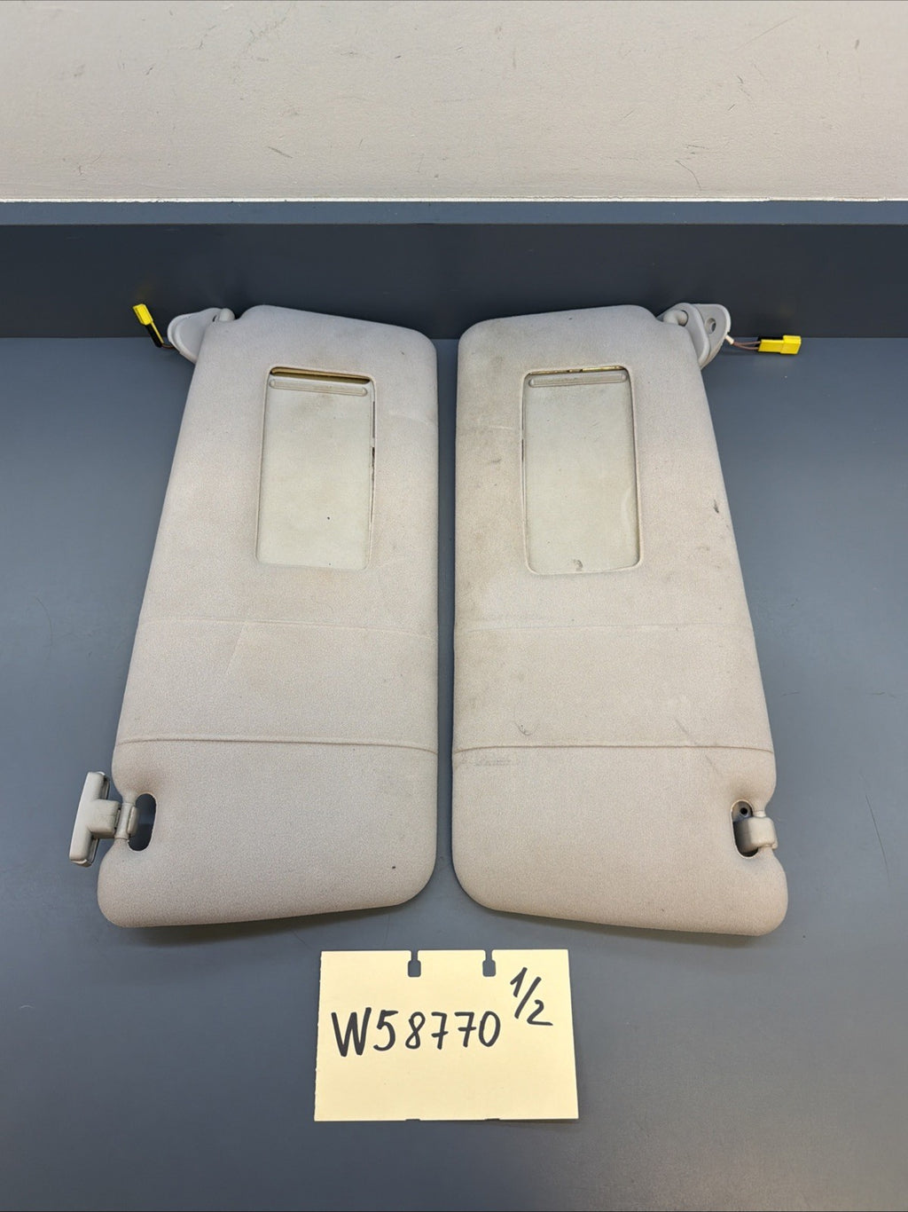 BMW E39 540I 528I E38 740I 740IL Sun Visors Grey Cloth Pair OEM 8237107 *READ*