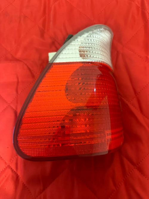 00-04 BMW X5 DRIVER SIDE LEFT OUTER TAIL LIGHT LAMP OEM 7158393