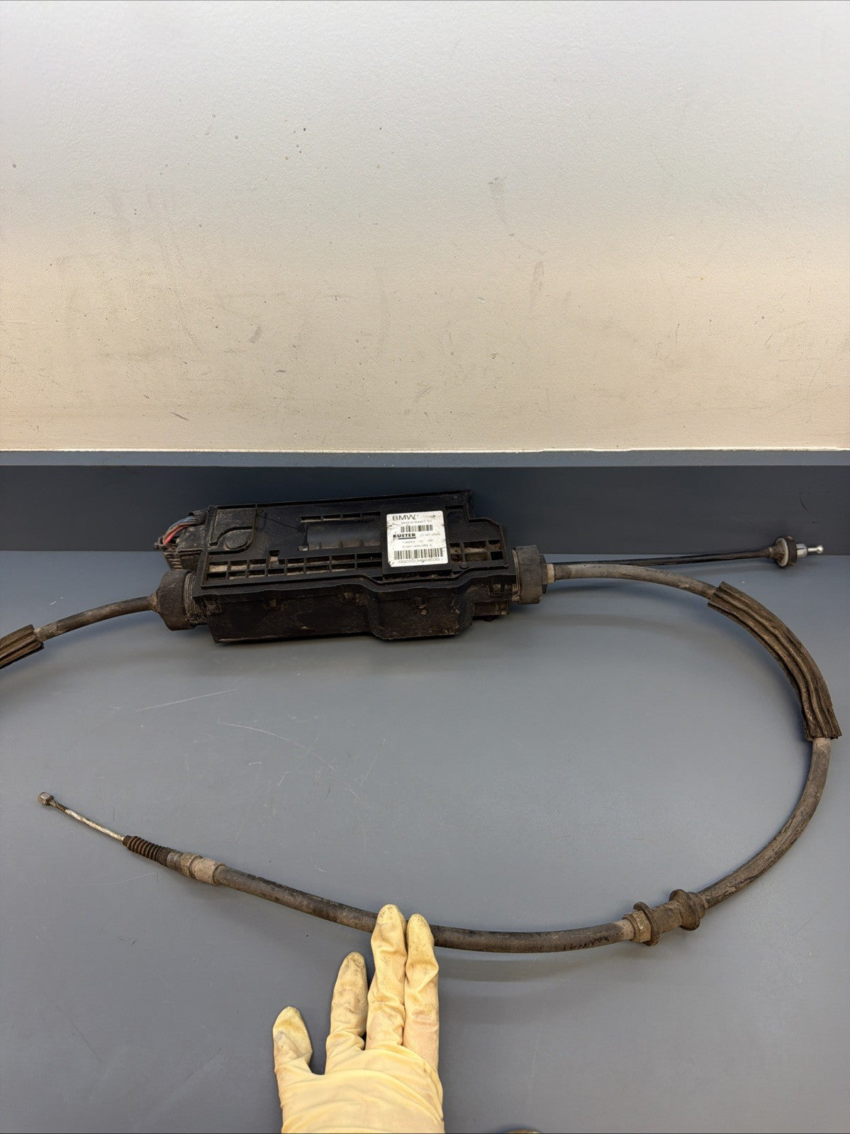 09-15 BMW F01 F02 750i 750Li Emergency Parking Brake Actuator Motor 6784651