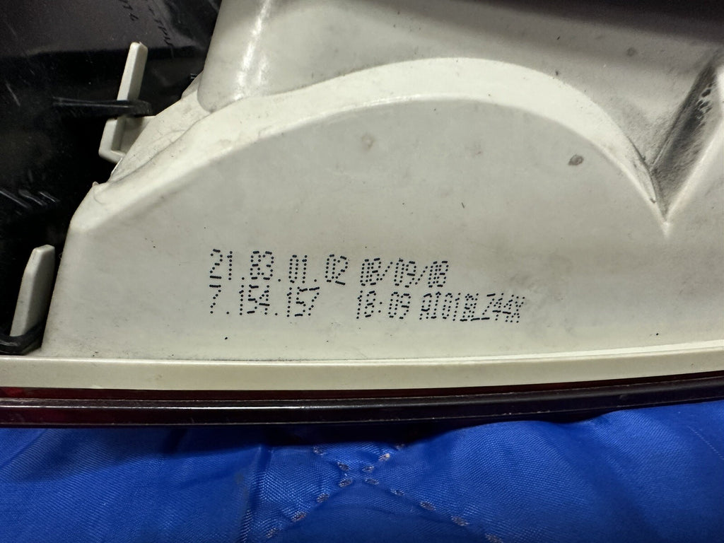 09-11 BMW E90 3 SERIES 328i 335i REAR LEFT DRIVER SIDE INNER TAIL LIGHT LAMP OEM