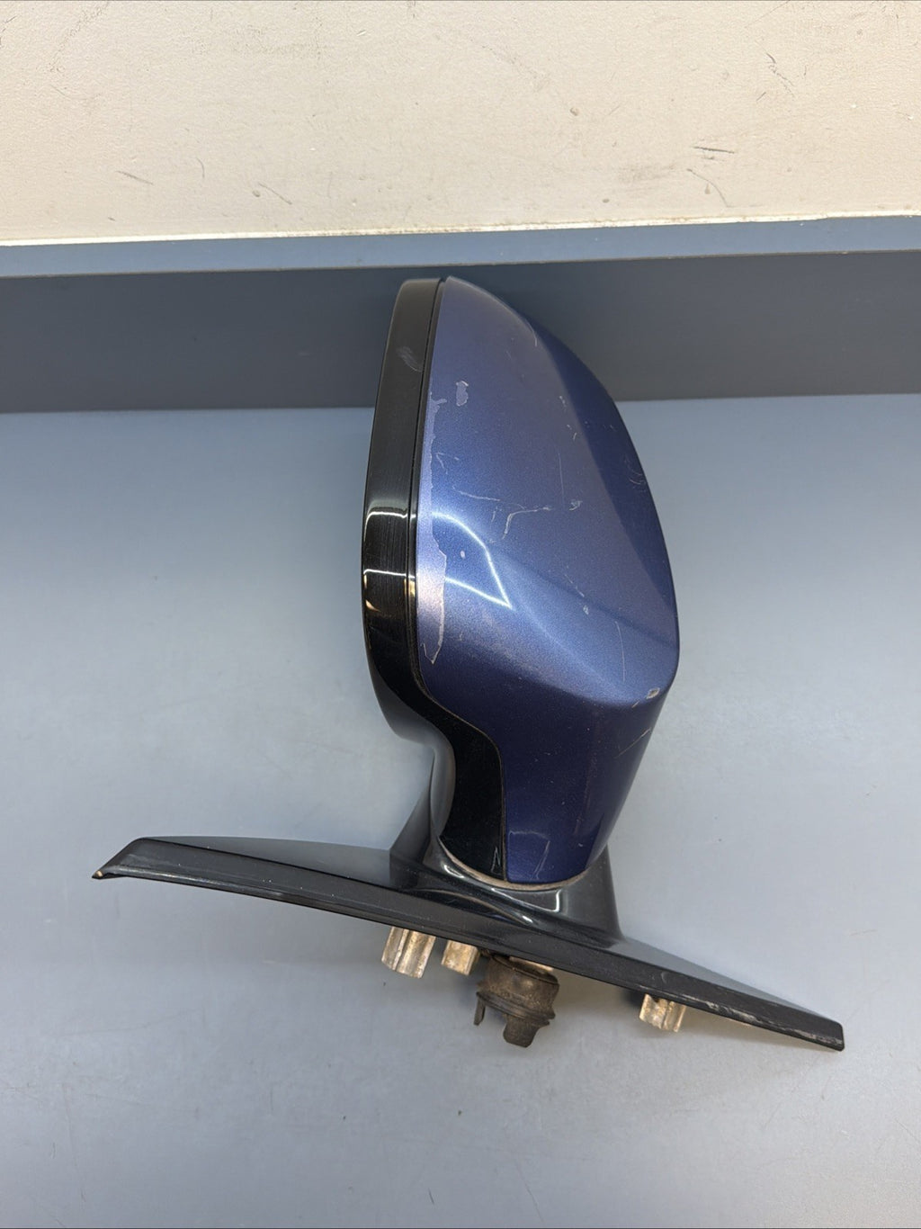 2011 - 2013 BMW E82 E88 FRONT LEFT DRIVER SIDE VIEW MIRROR BLUE OEM 7208145