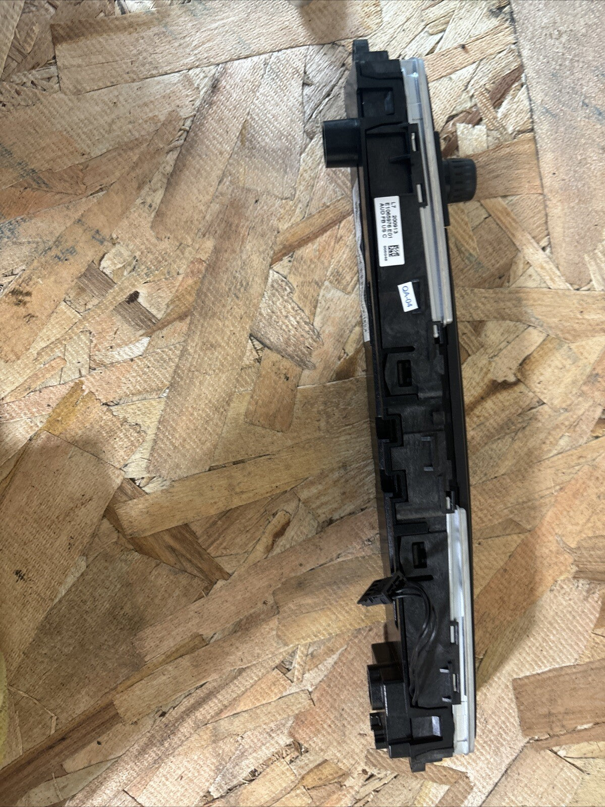 12 13 14 15 16 BMW 320 SERIES Radio CONTROL 9323555
