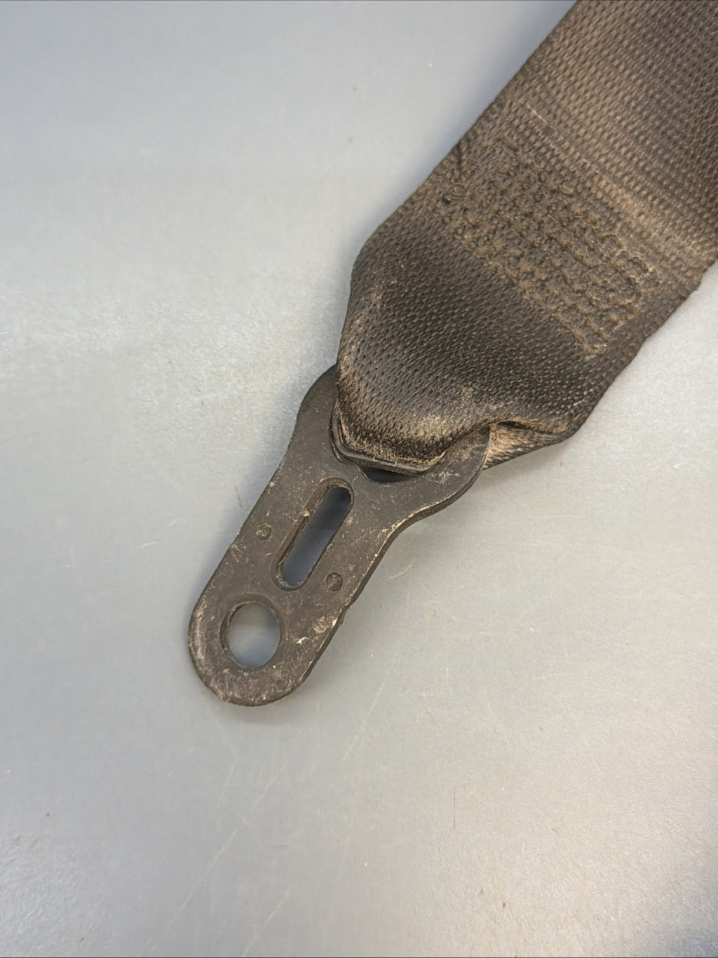 OEM REAR RIGHT SEAT BELT RETRACTOR 2008 2009 2010-2013 BMW 328i 330i 608201000A