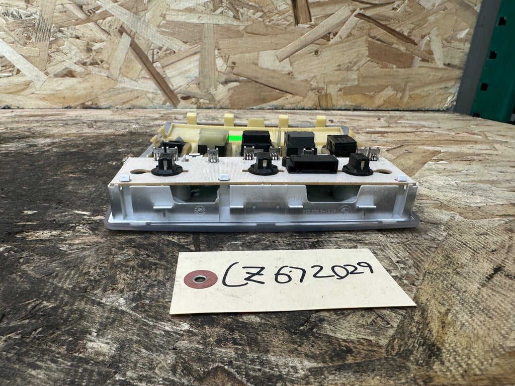 BMW 04-10 E60 FRONT OVERHEAD DOME LIGHT+SUNROOF SOS SWITCH OEM 6962058+7037685