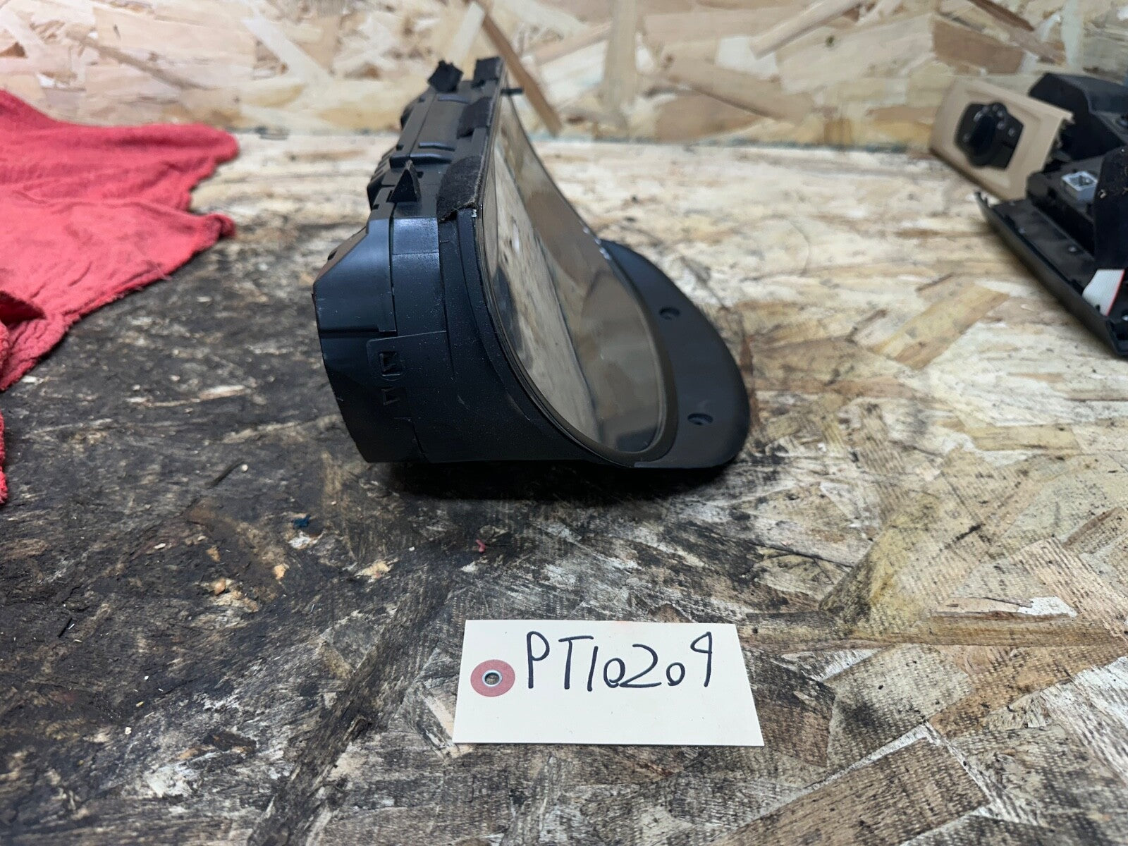 BMW E90 2006-2012 SPEEDOMETER INSTRUMENT CLUSTER MPH OEM 6983495