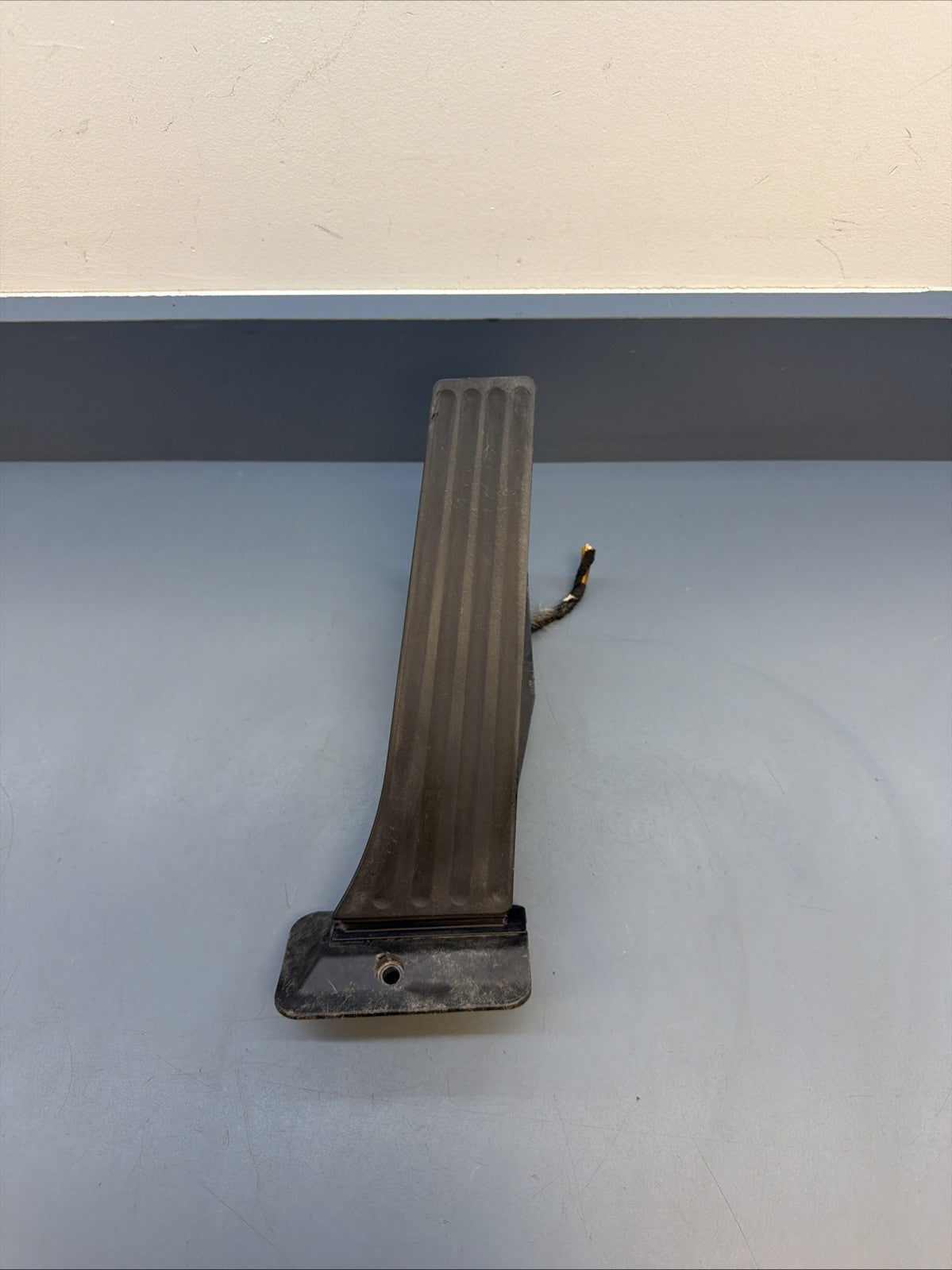 BMW E90 E92 E60 E63 E64 E84 E89 Gas Pedal Accelerator Module Unit 6789999