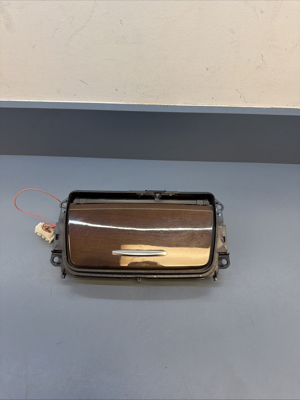 06-13 BMW 325i 328i 335i E90 E92 Center Console Ashtray Storage Tray OEM 7129555