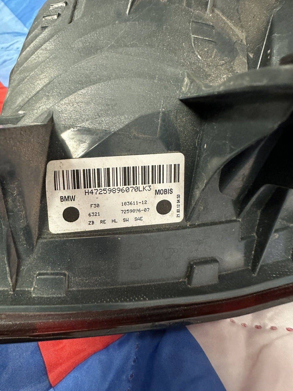 12-15 BMW 3 SERIES F30 PASSANGER RIGHT QUARTER PANEL TAIL LIGHT OEM 7259896
