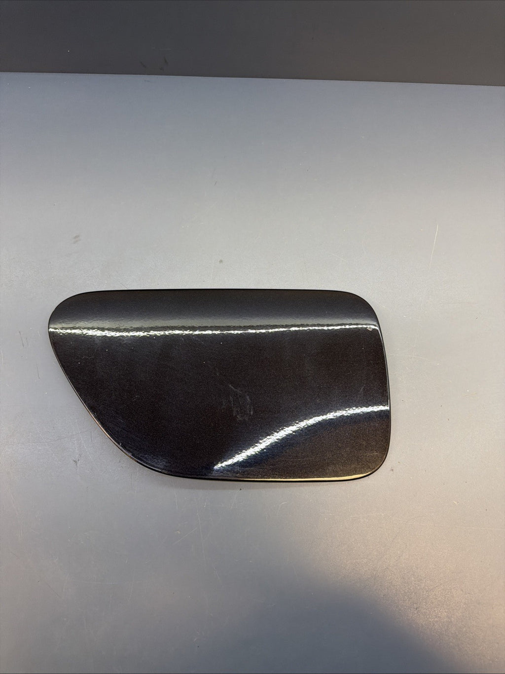 2004-2010 BMW E63 E64 640 650 M6 Gas Fuel Tank Door Lid Flap Cover Black 7009382