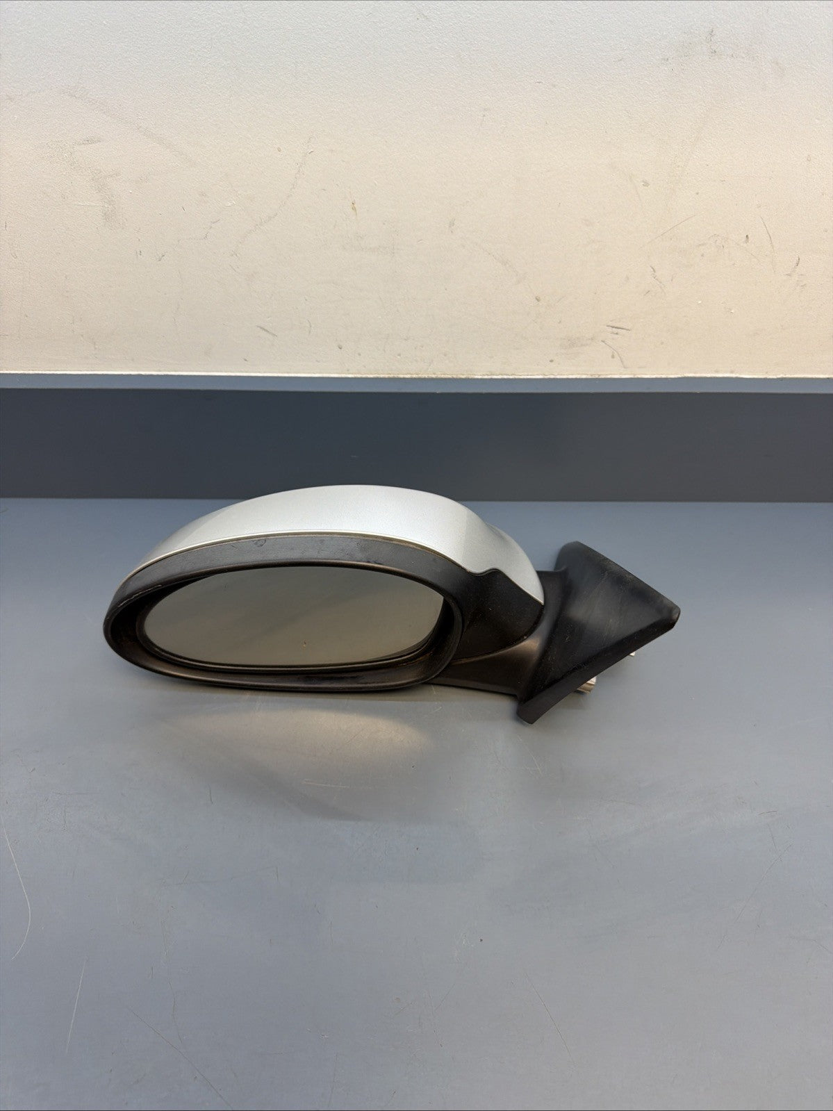 06-08 BMW E90 E91 325i Front Left Driver Side Rear View Mirror OEM