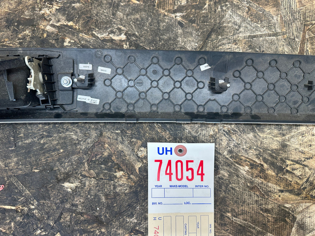 BMW 05-13 E90 3 SERIES RIGHT DASH VENT TRIM ALUMINUM OEM 9147391