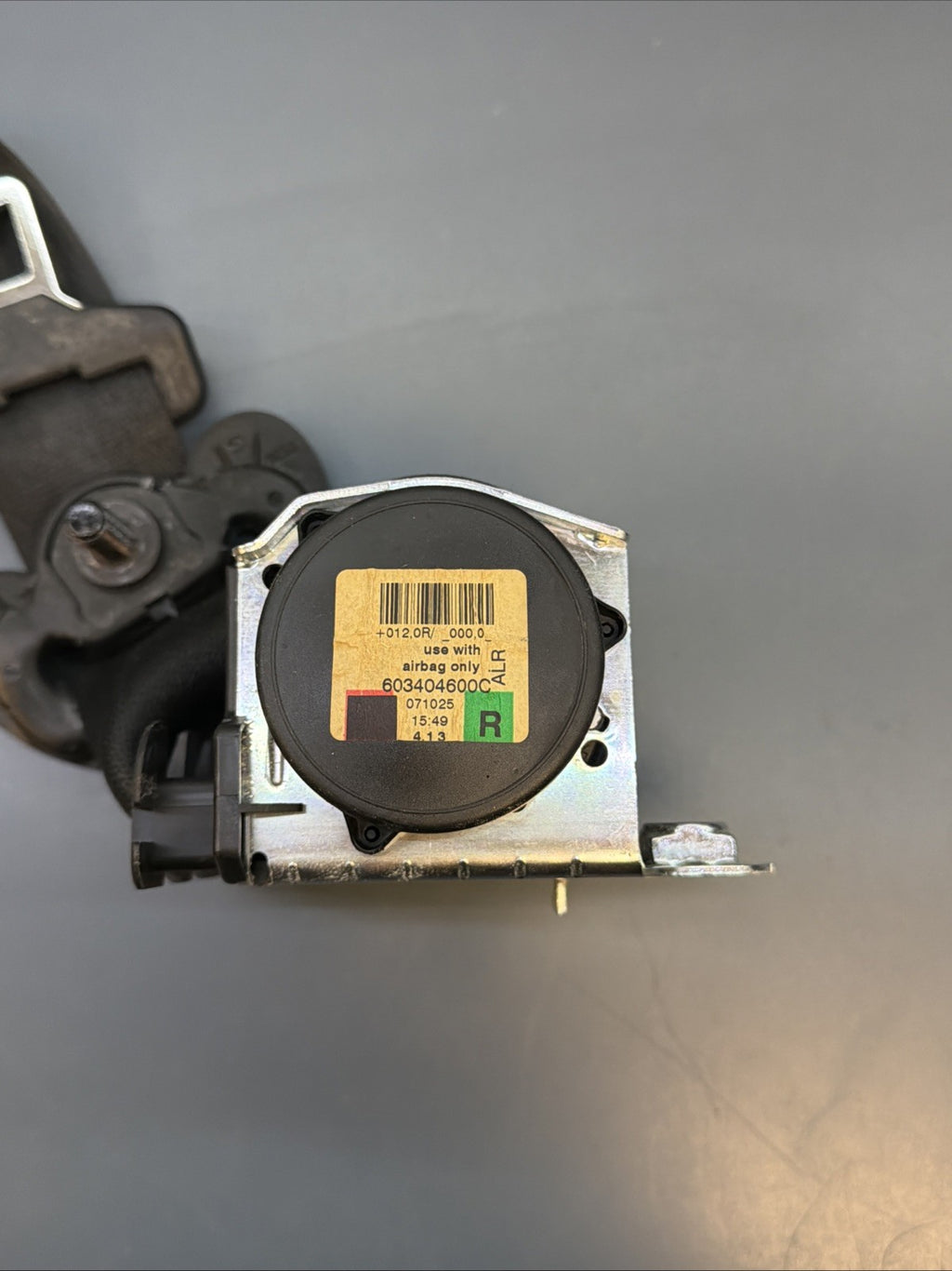 04-10 BMW E60 535i Front Right Passenger Seat Belt Retractor 603404600 OEM