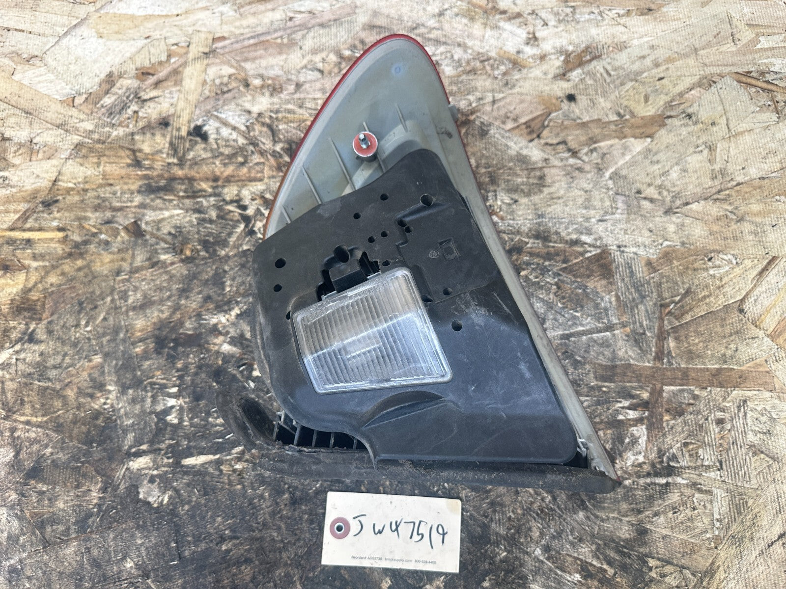 BMW 1997-2002 E46 3 SERIES REAR OUTER TAIL LIGHT SET 2 PC OEM 8383099+8383100