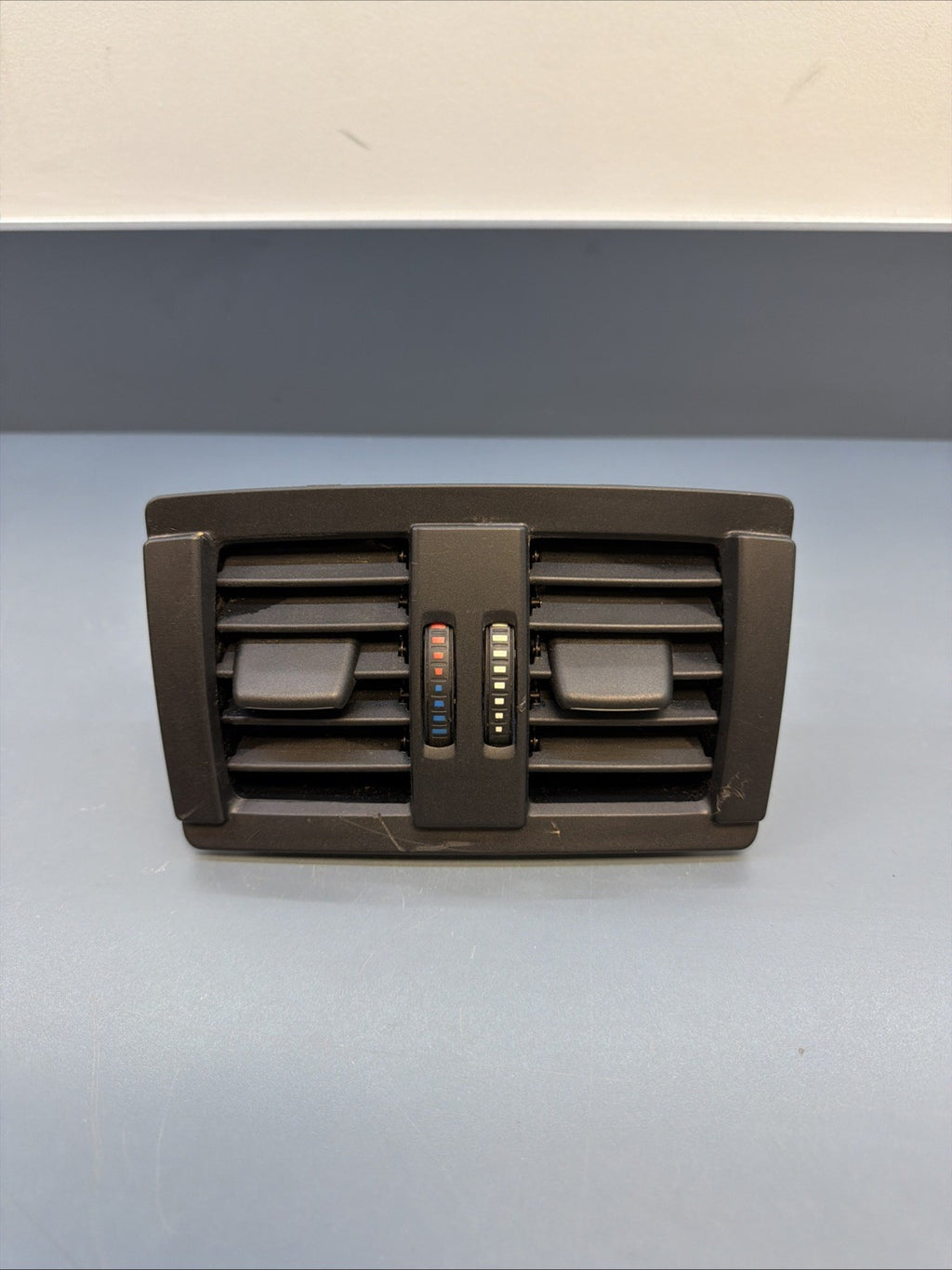 2016 - 2018 BMW 330i F30 Rear Center Console Air Vent Grille 9207330 OEM