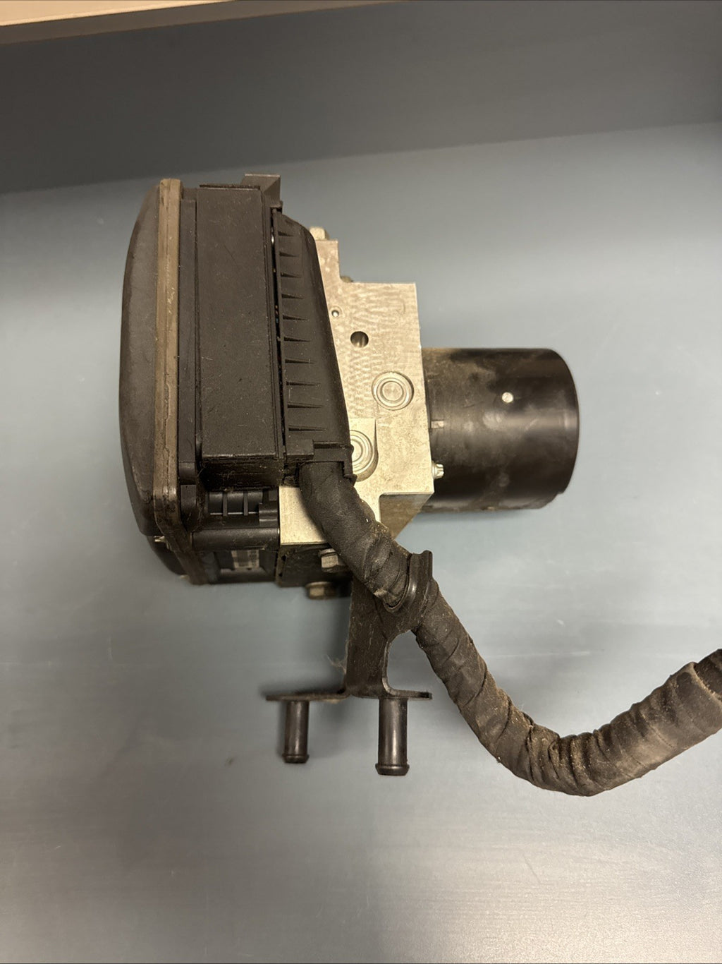 2008-2010 BMW E60 LCI 5-SERIES ANTI LOCK BRAKE ABS PUMP MODULE 6784151 OEM