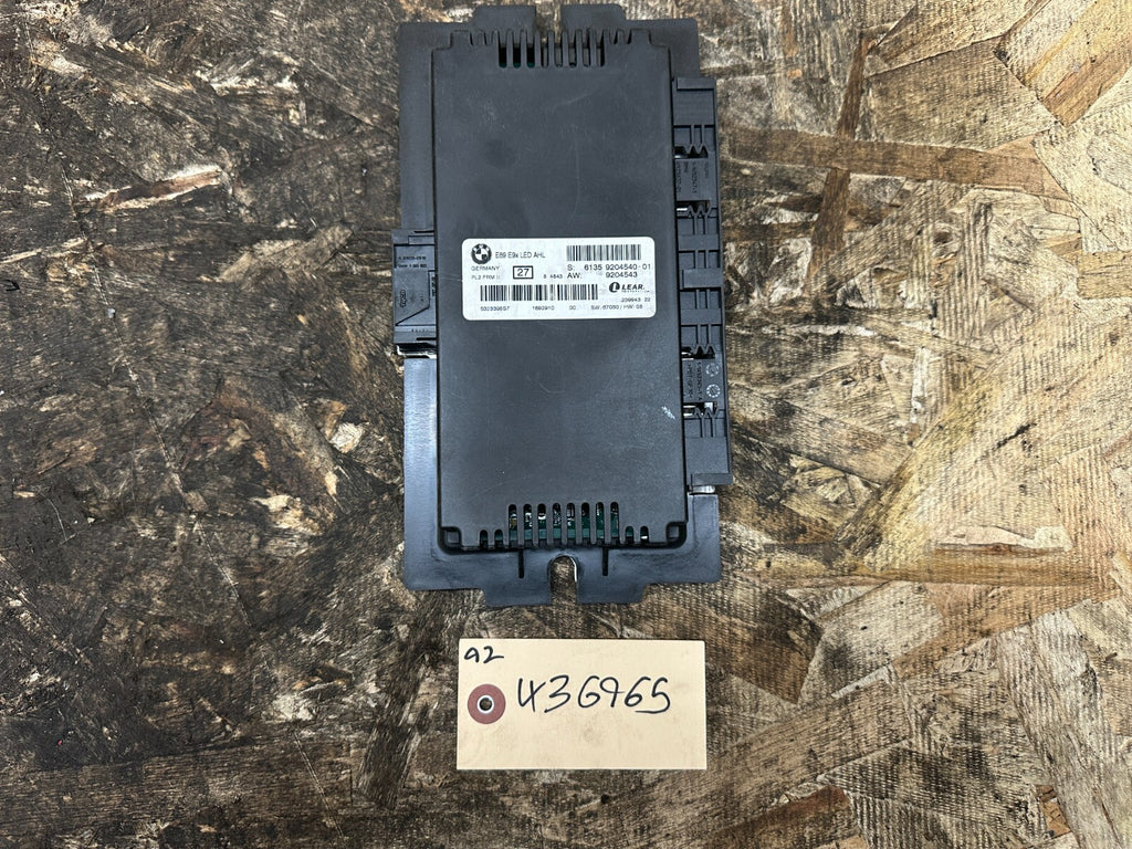 BMW 2006-2012 E90 3 SERIES FOOTWELL LIGHT CONTROL MODULE OEM 9204540