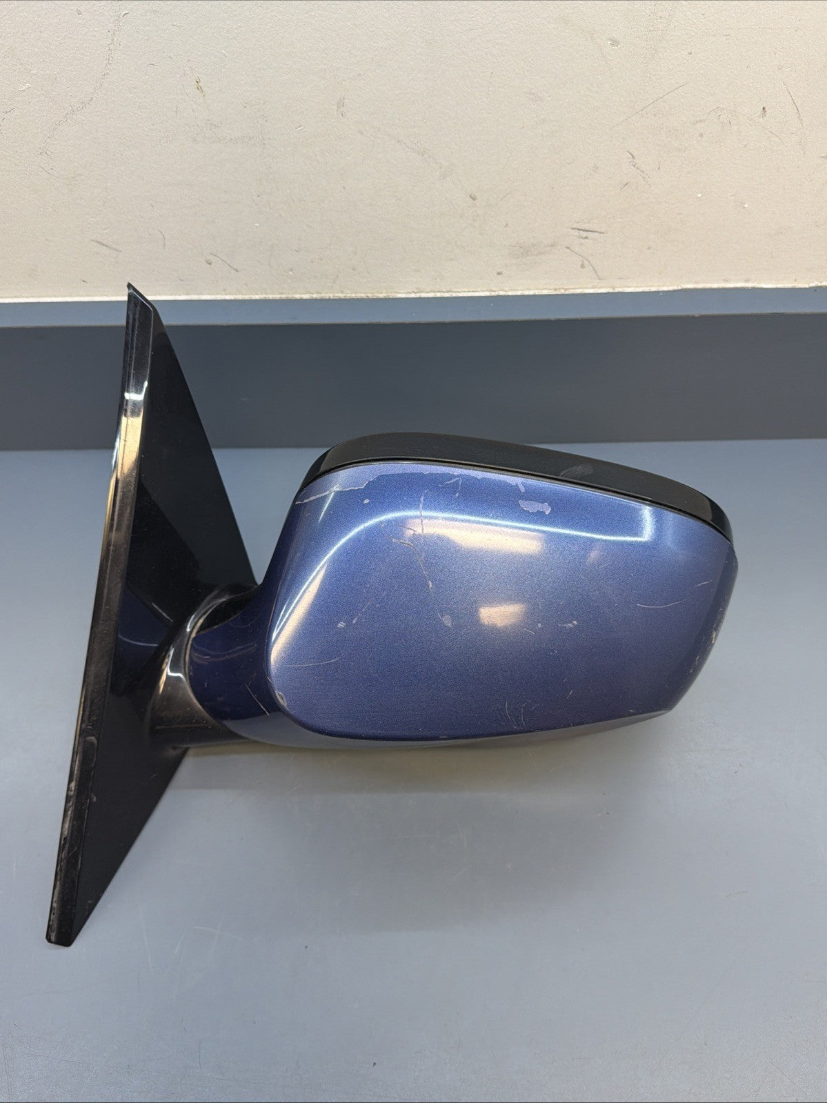2011 - 2013 BMW E82 E88 FRONT LEFT DRIVER SIDE VIEW MIRROR BLUE OEM 7208145