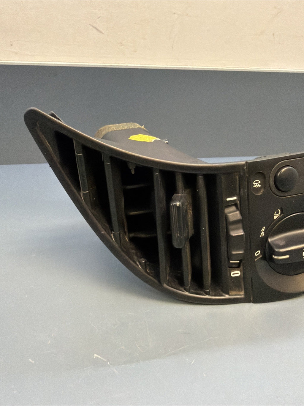 92-99 BMW E36 M3 Headlight Driving Light Switch w/ Air Vent Grill OEM *DAMAGED*