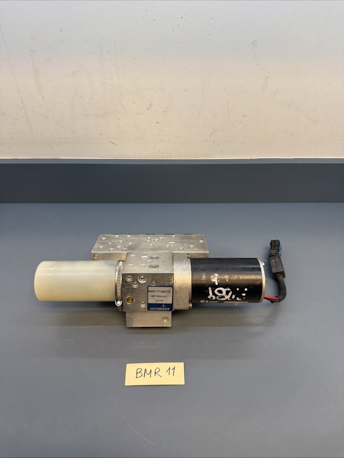 07-13 OEM BMW E93 M3 335 Convertible Hardtop Roof Pump Hydraulic Motor 7128779