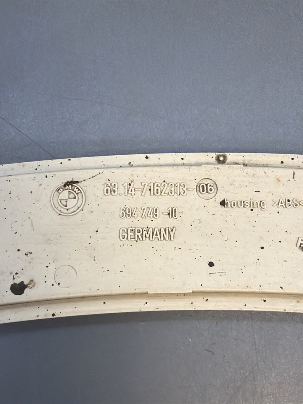 07-13 BMW E92 E93 328 335 Front Bumper Left Driver Side Marker Reflector 7162313