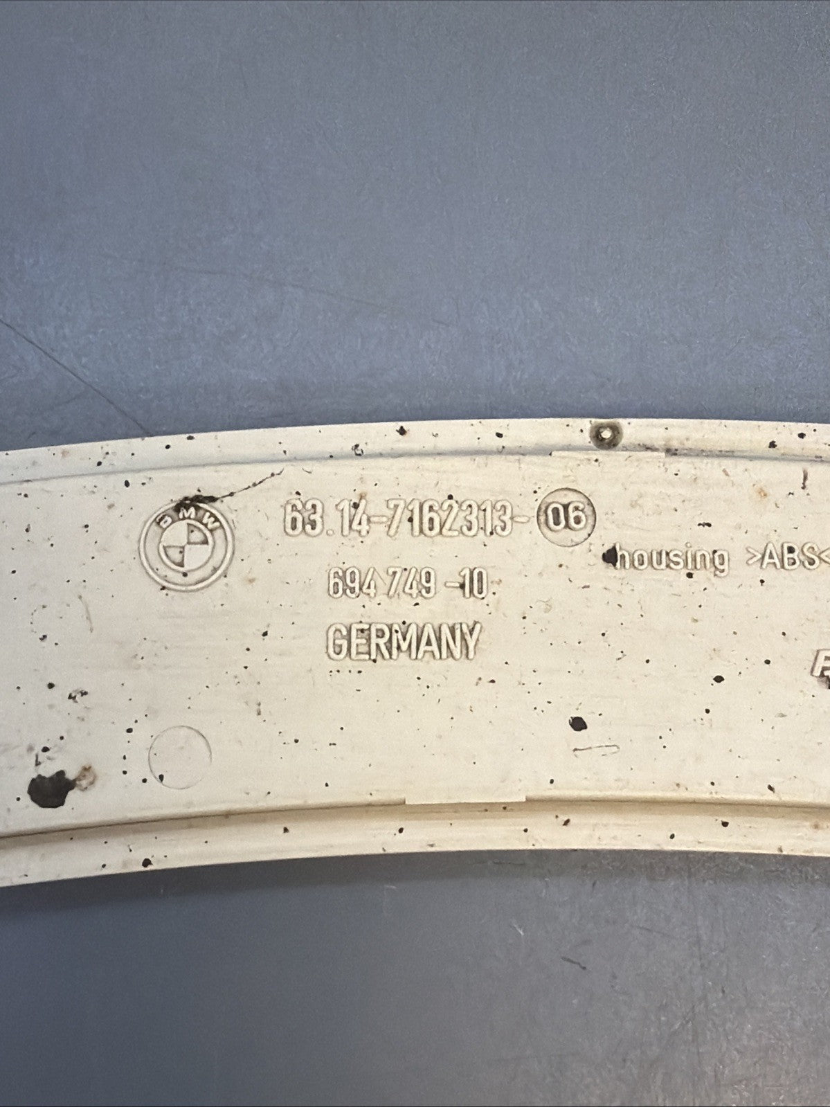 07-13 BMW E92 E93 328 335 Front Bumper Left Driver Side Marker Reflector 7162313