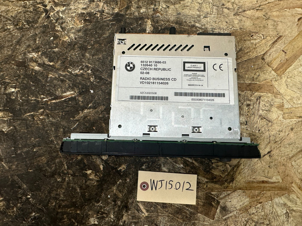 BMW 2003-2010 E83 X3 AM FM CD BUSINESS RADIO RECIEVER OEM 9173686